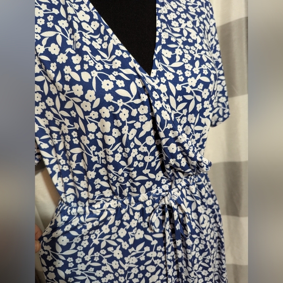 Blue and White Floral XL SunDress - Picture 2 of 9